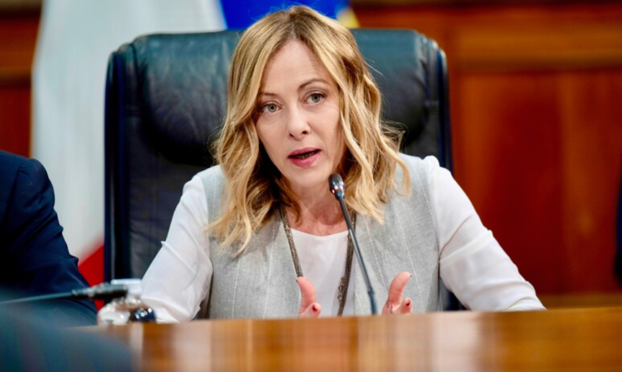 Meloni: “Ci sono fragilità nuove, l’ascolto dei giovani non può più essere rimandato”