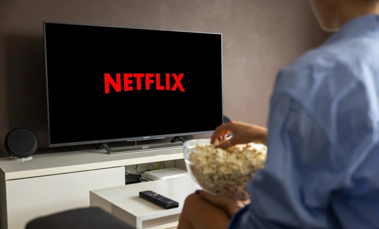 Netflix dovrà rimborsare fino a 500 euro a milioni di abbonati italiani: chi ne ha diritto e come fare richiesta