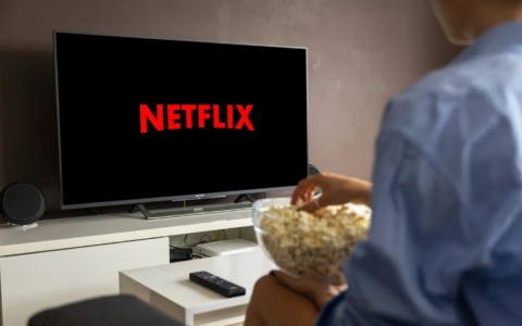 Netflix dovrà rimborsare fino a 500 euro a milioni di abbonati italiani: chi ne ha diritto e come fare richiesta