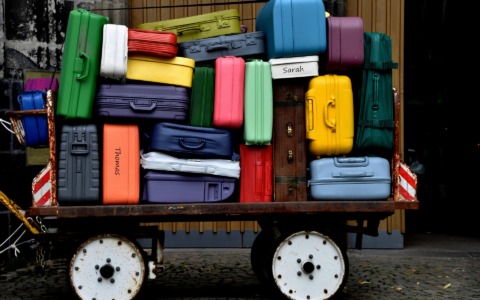 Primo maggio, italiani in viaggio: boom di partenze tra mete vicine e soggiorni brevi