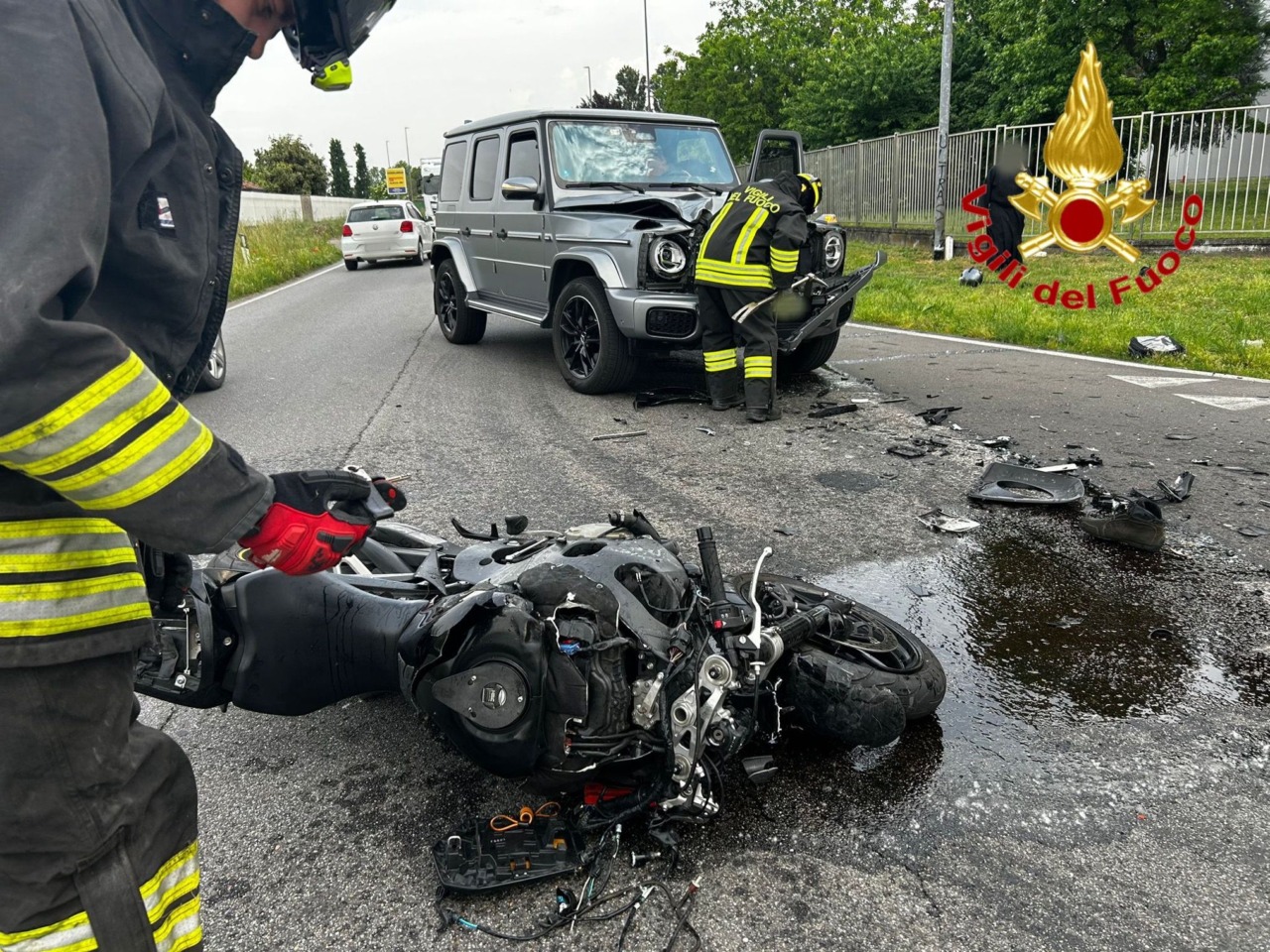 Scontro tra moto e SUV sulla SP197: 57enne in pericolo di vita