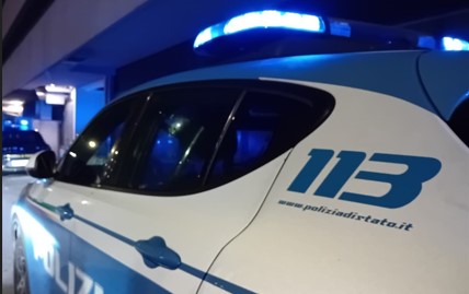 Si barrica in casa con un ostaggio: arrestato 36enne