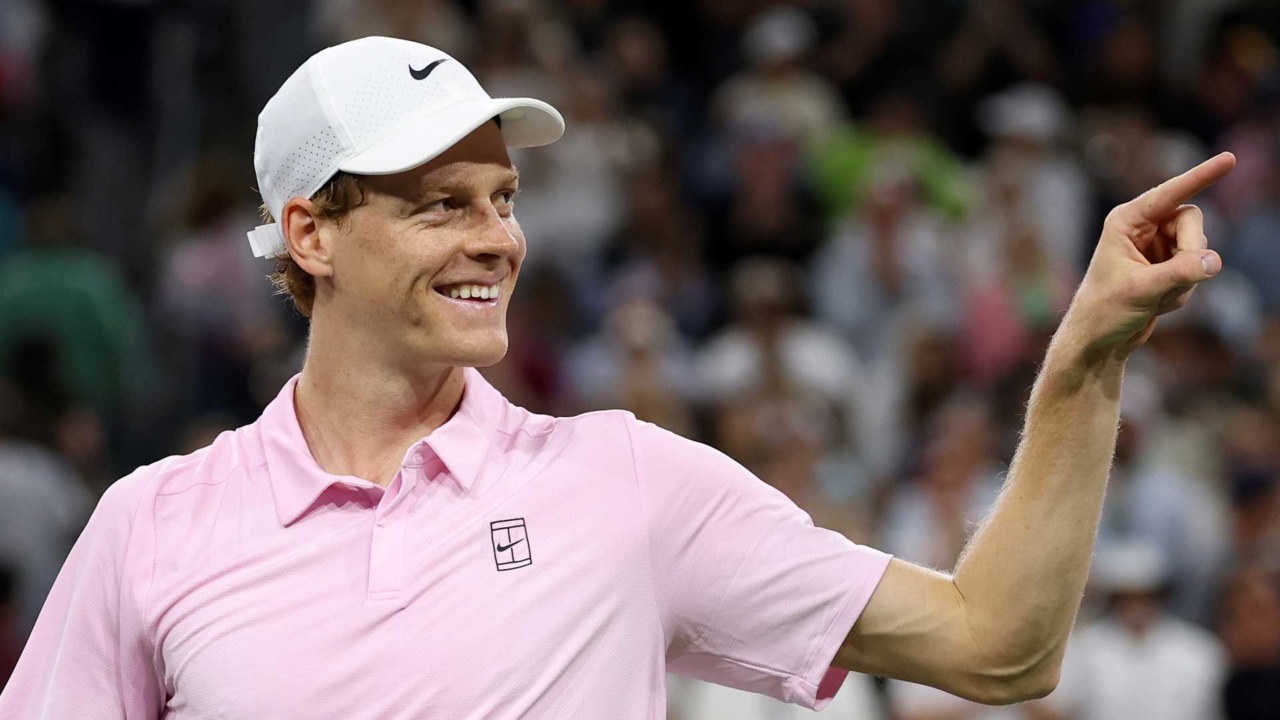 Sinner batte Alcaraz, trionfa a Montecarlo e torna numero 1!