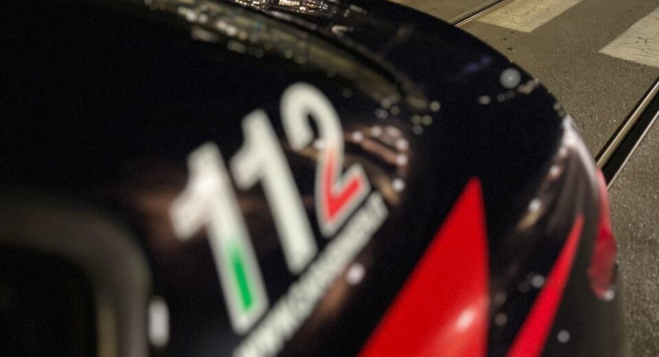 Spacciavano davanti alla scuola: dopo l’indagine cinque in manette