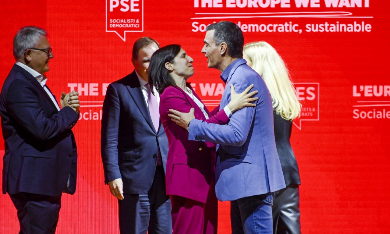 Spagna, Sanchez a Ue: “Sospendere accordo associazione con Israele per violazione diritti umani”