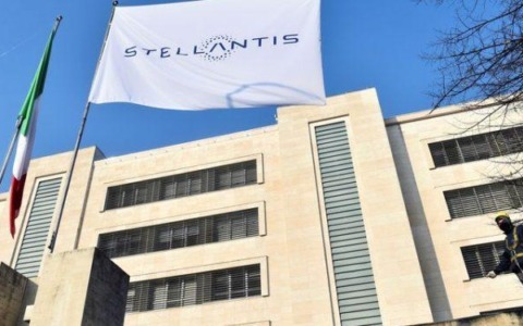 Stellantis, incontro urgente il 31 maggio