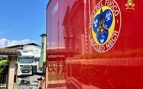 Sversamento di gasolio a Mandello: intervento dei Vigili del Fuoco