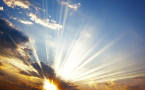 Tempo asciutto e temperature massime in progressiva, lieve discesa a Vercelli e nella Bassa