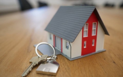 Toscana, il sogno proibito di una casa: affitti alle stelle e giovani tagliati fuori dal mercato