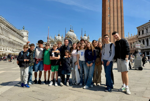 Tra calli e campielli: una indimenticabile gita a Venezia per gli adolescenti di Mozzo