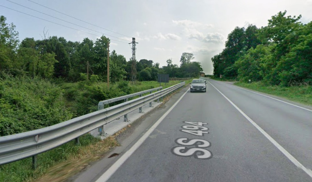 Tragico incidente a Vigevano: auto si ribalta in un canale, muore un uomo di 64 anni