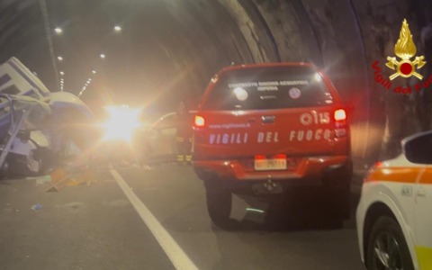 Sanremese di 68 anni morto nello schianto di ieri in galleria sulla Statale 28 a Cesio