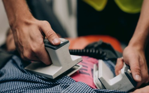 Treviglio, “Cuore e vita” e “Il sogno di Iaia” donano quattro nuovi defibrillatori