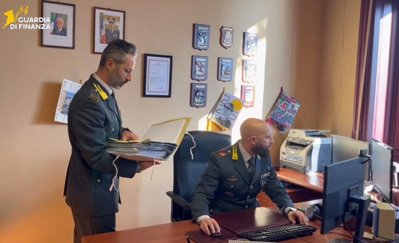 Truffe sulle auto di lusso, smantellata rete criminale tra Italia e Polonia