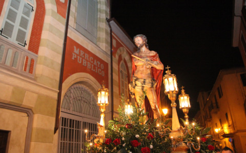 Tutto pronto per la Processione delle Macchine del Venerdì Santo