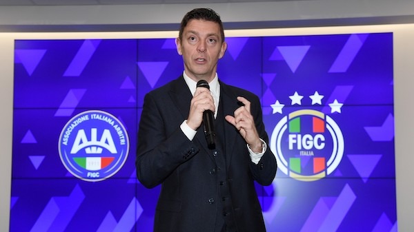 Un altro caso arbitri è scoppiato nel calcio italiano. Indagato il designatore Rocchi che si è autosospeso