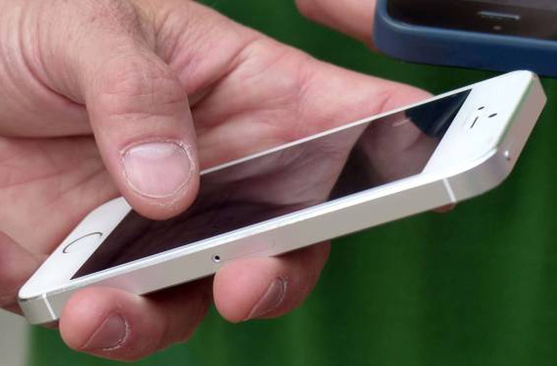 Un sms chiede di pagare la Tari ma è una truffa