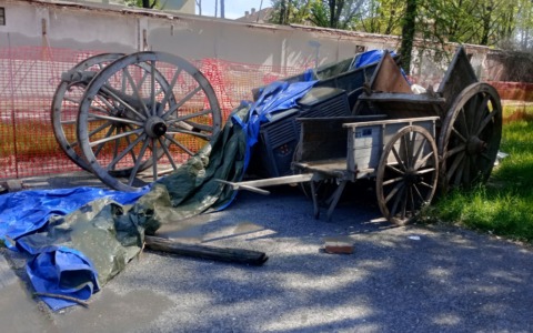 Uno strano parcheggio alla ex caserma Garrone