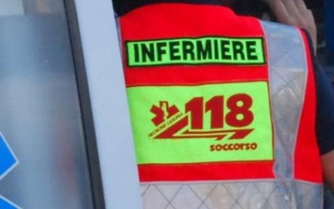 Uomo stroncato da un malore per strada a Sanremo