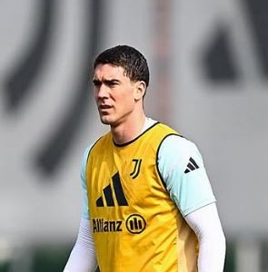 Vlahovic-Juve, riavvicinamento: si tratta per un rinnovo biennale