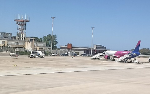 Voli e carburante, anche Brindisi a secco: la mappa degli aeroporti italiani a rischio