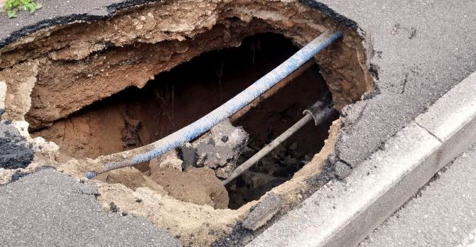 Voragine in via dei Colli Portuensi