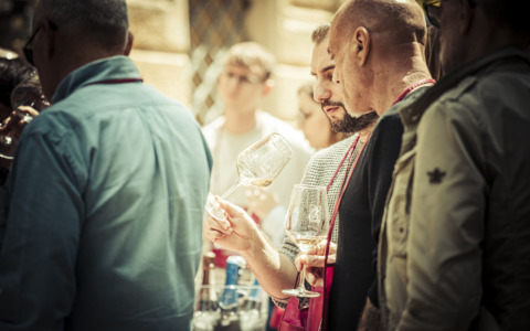 A Casteggio torna il “Sabato del Vignaiolo”: street food e degustazioni in dialogo diretto con i vignaioli