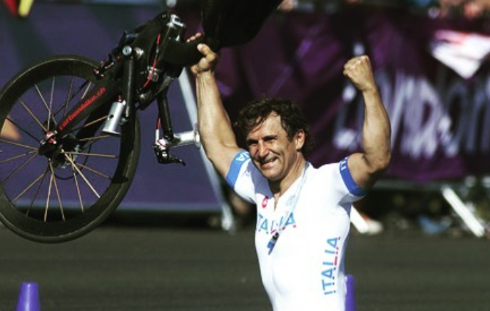 Addio ad Alex Zanardi, campione nello sport e nella vita