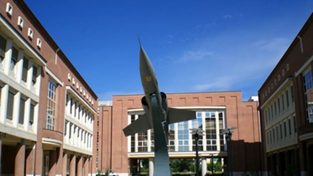 Al Dipartimento di Ingegneria “Enzo Ferrari” torna l’incontro aziende e studenti
