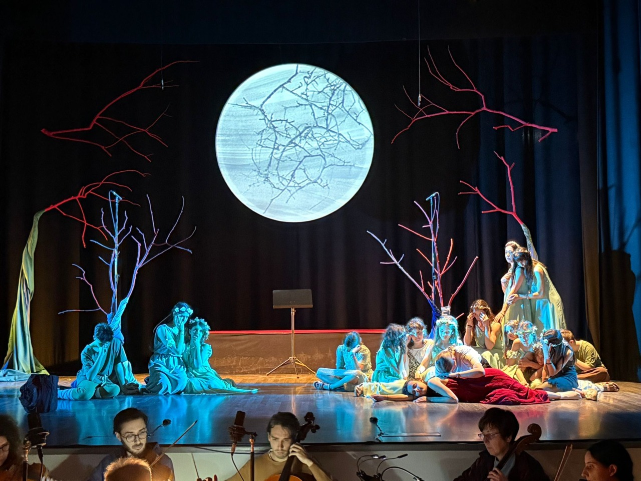 Al Teatro Sociale “Orfeo ed Euridice nel mondo di Ade”