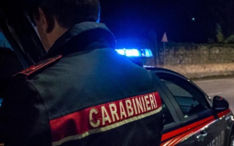 Alcol e schianti nella notte cremonese: due denunce dei Carabinieri per guida in stato di ebbrezza