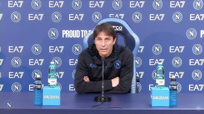 Antonio Conte annuncia l’addio al Napoli