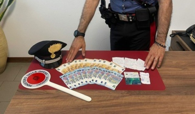 Anziana derubata con il trucco delle monetine: 24enne arrestato dopo un inseguimento