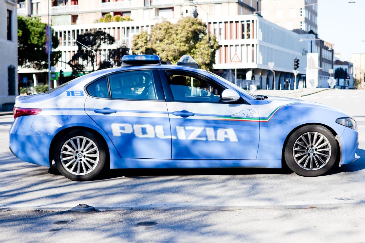 Arrestato pusher con eroina in strada: revoca del permesso e Daspo Willy