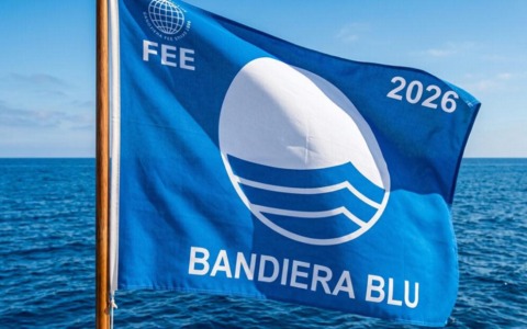 Bandiera Blu 2026, il Piemonte cala il poker: premiati tre Comuni del Vco e Gozzano nel Novarese