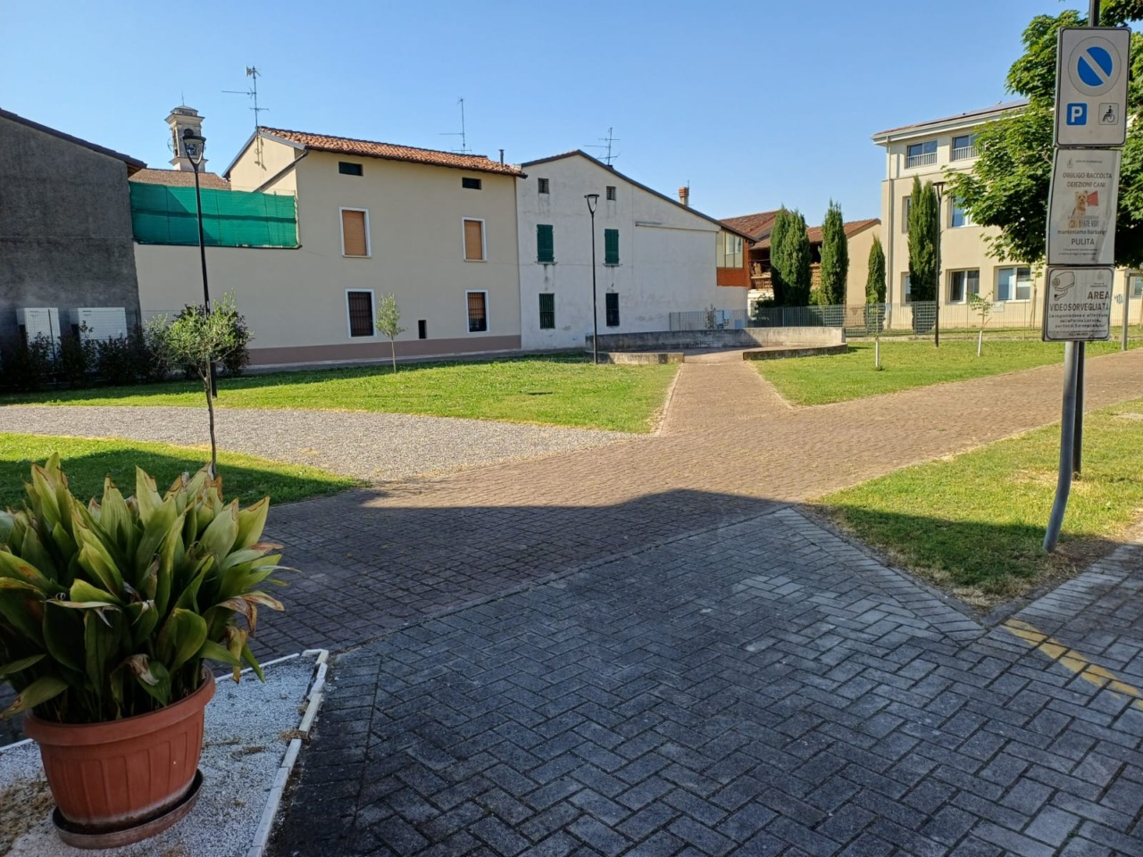 Barbariga: al parco Don Luigi Andeni lo yoga dolce per la terza età