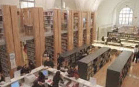 Biblioteca Delfini: è scontro Comune – Sindacato per regolarizzare i precari