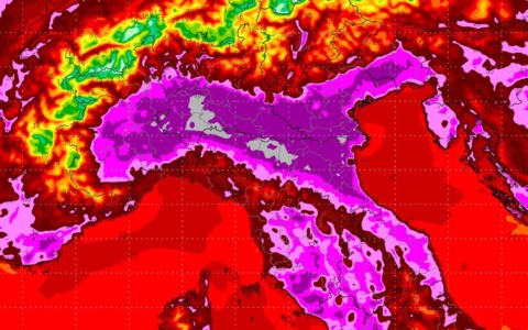 Caldo, oggi 14 bollini arancioni e domani 4 rossi. L’Europa scotta fra Italia, Francia e Regno Unito