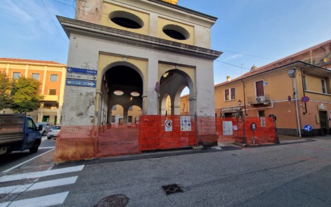 Campane spente per i lavori in centro