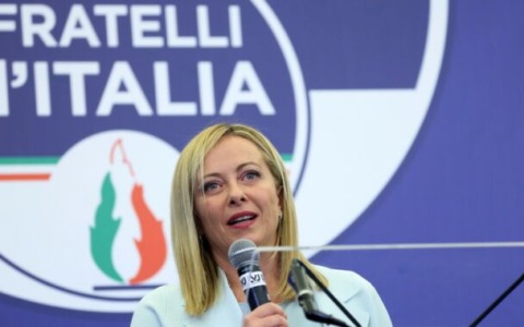 Caso Debora Piazza, Meloni esprime solidarietà a Schlein: “Inaccettabili le parole di un’esponente della Lega”