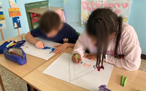 Civate: gli alunni della scuola primaria progettano una segnaletica a misura di bambino