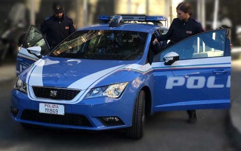Colpo in una farmacia in via Marcona: 58enne finisce in manette