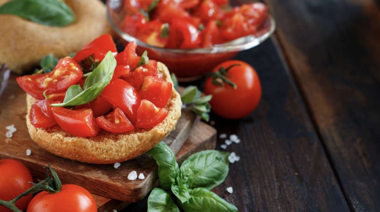 Coltiviamo: il pomodoro, re dell’orto e della tavola estiva