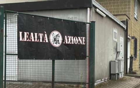Concerto nazirock a Lauriano, cresce la tensione