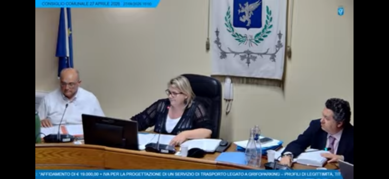 Consiglio comunale interrotto: il caso finisce davanti al Prefetto