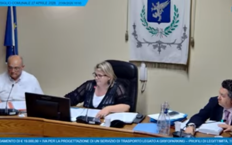 Consiglio comunale interrotto: il caso finisce davanti al Prefetto