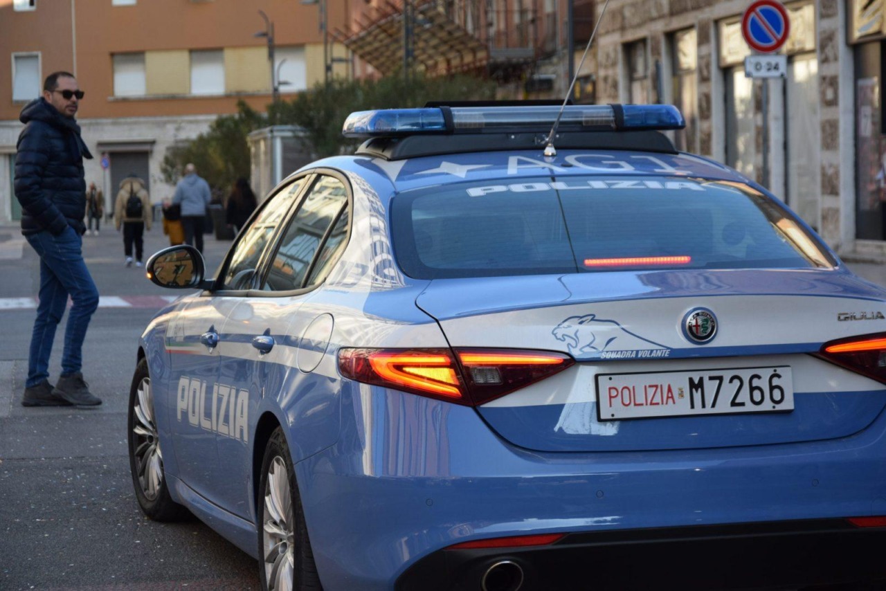 Controlli straordinari della Polizia di Stato, espulsioni e denunce