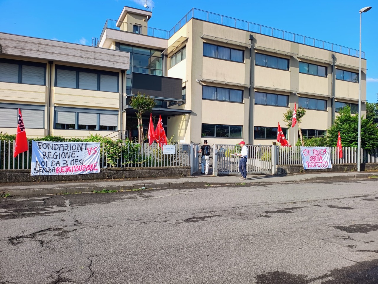 Crisi Fondazioni Ikaros, JobsAcademy ed Et Labora, lo sciopero all’Istituto professionale di Grumello