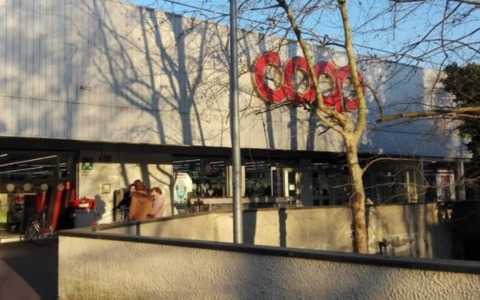 Dalla provincia di Lodi a Cremona per tentare il furto in un supermercato: 22enne denunciata