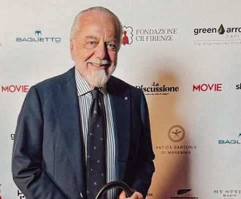 Napoli, De Laurentiis dice no a 2 miliardi: il club resta suo